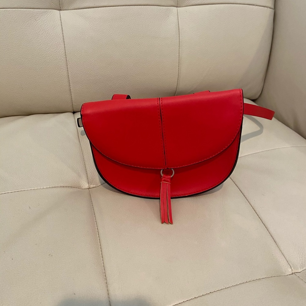 BCBG Generation Fanny pack belt